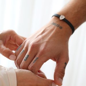 צמיד סיליקון רחב מגן