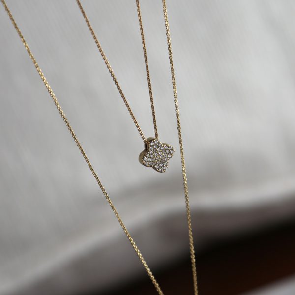 שרשרת פרח משובץ