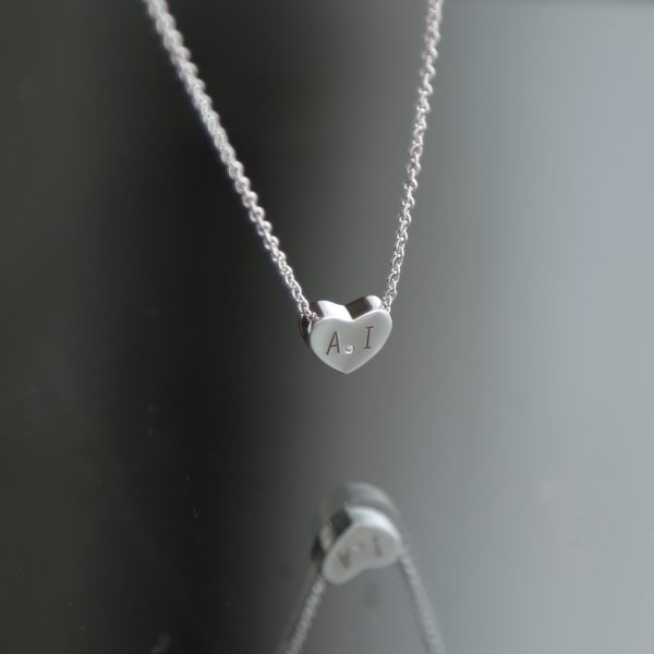 שרשרת לב שתי חריטות ונקודת יהלום