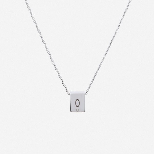 תליון מלבן קטן עם חריטה