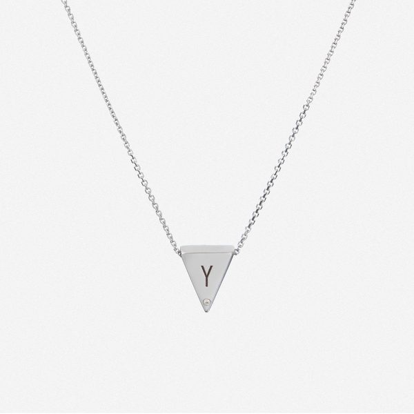 שרשרת משולש זהב לבן חריטה