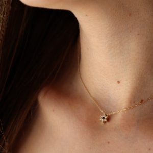 שרשרת מגן דוד משובץ יהלומים לבנים