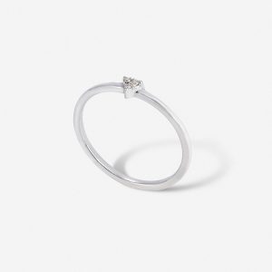 טבעת משולש דקה משובצת