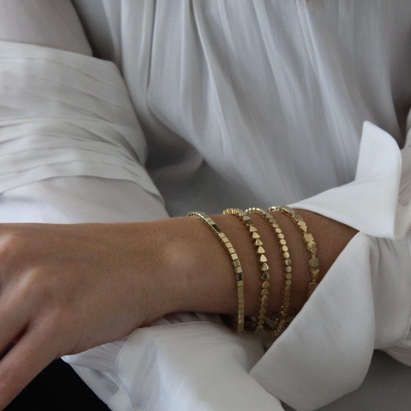 צמיד טניס משולשים